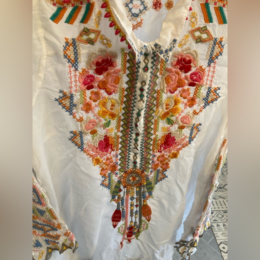 Johnny Was Size Small White Georgette Festival Tunic Embroidered Bohemian - Picture 5 of 8